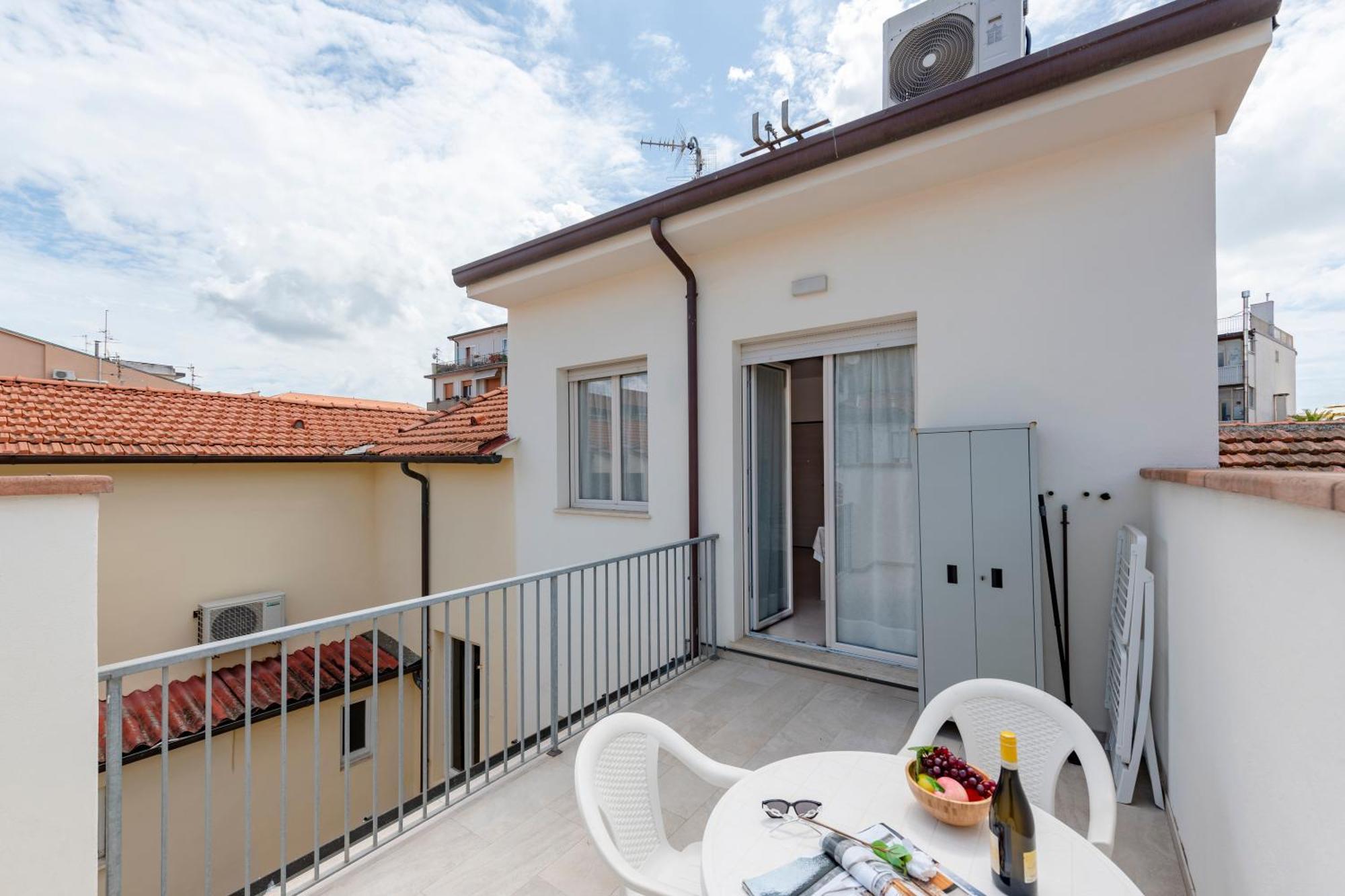 Suite Ondina Viareggio Apartments - Happy Rentals Exterior photo